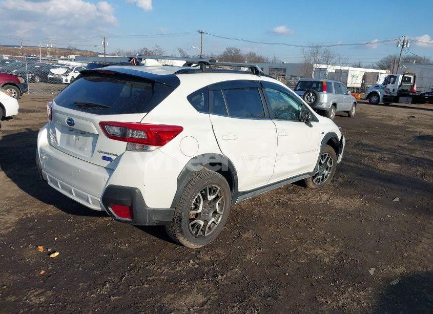 Photo 4 of 2020 Subaru Crosstrek HYBRID (VIN JF2GTDNCXLH242706)