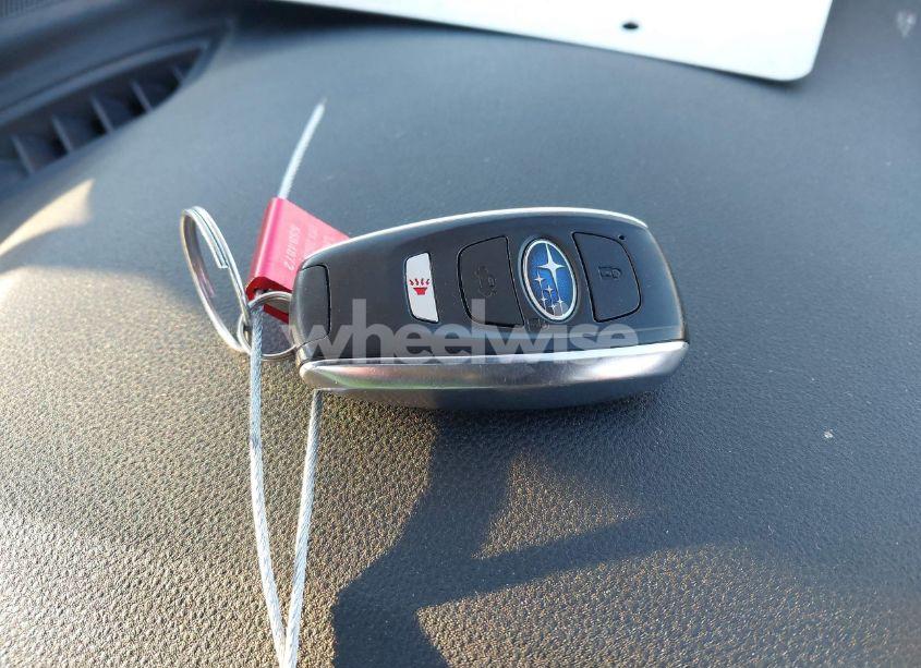 Photo 11 of 2021 Subaru Crosstrek LIMITED (VIN JF2GTHMC0M8207635)