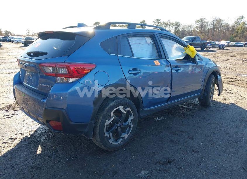 Photo 4 of 2022 Subaru Crosstrek LIMITED (VIN JF2GTHMC0NH228146)