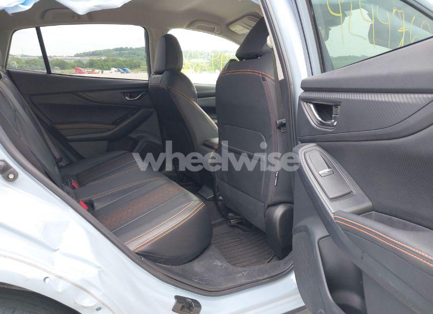 Photo 8 of 2021 Subaru Crosstrek LIMITED (VIN JF2GTHMC1M8364333)