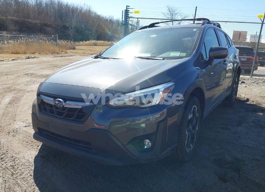 Photo 2 of 2021 Subaru Crosstrek LIMITED (VIN JF2GTHMC1MH301264)