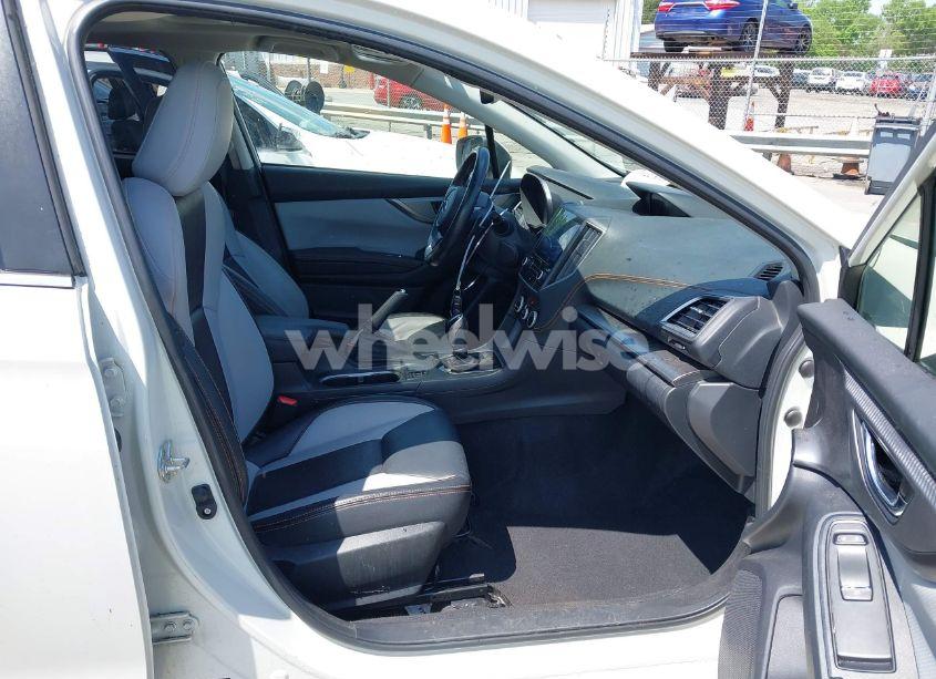 Photo 5 of 2021 Subaru Crosstrek LIMITED (VIN JF2GTHMC2M8387636)