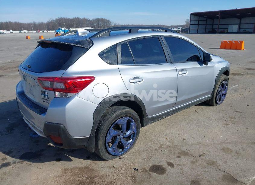Photo 4 of 2022 Subaru Crosstrek LIMITED (VIN JF2GTHMC2N8222509)