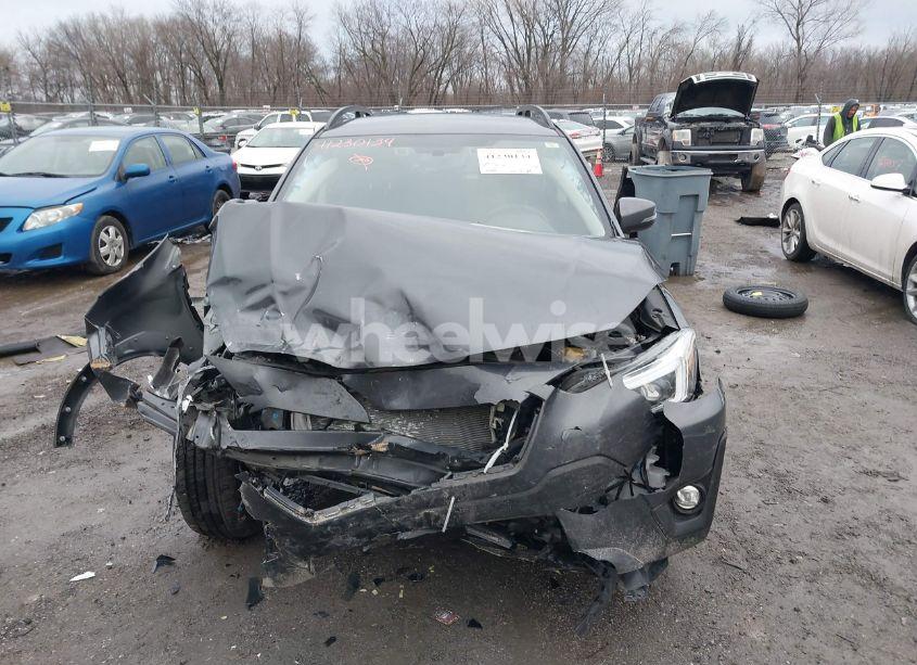 Photo 12 of 2022 Subaru Crosstrek LIMITED (VIN JF2GTHMC4NH213357)