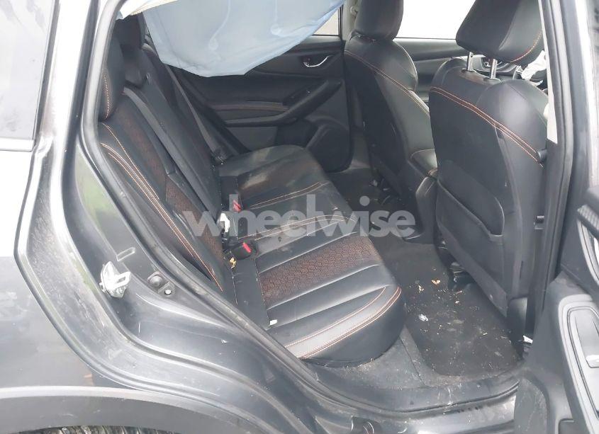 Photo 8 of 2022 Subaru Crosstrek LIMITED (VIN JF2GTHMC4NH213357)