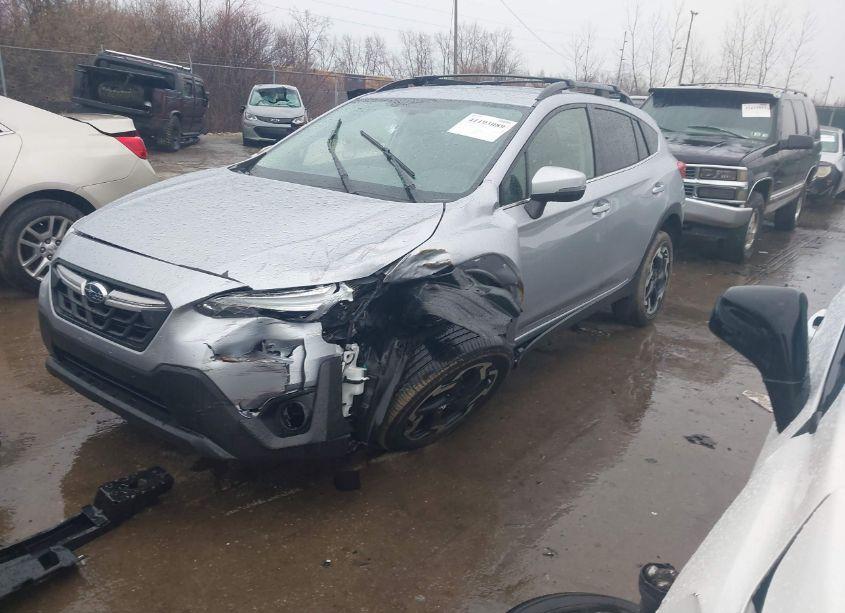 Photo 2 of 2023 Subaru Crosstrek LIMITED (VIN JF2GTHMC4P8304938)