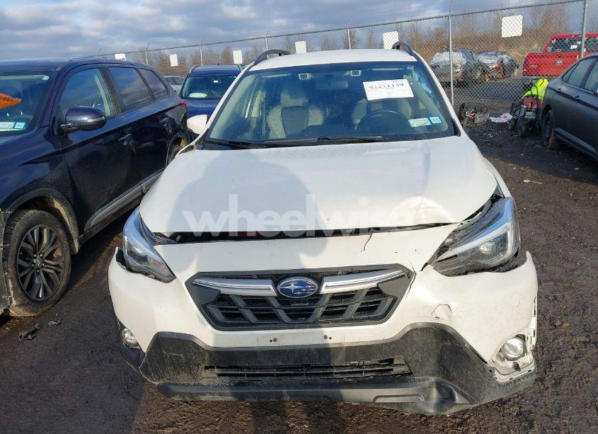 Photo 12 of 2021 Subaru Crosstrek LIMITED (VIN JF2GTHMC5MH201572)