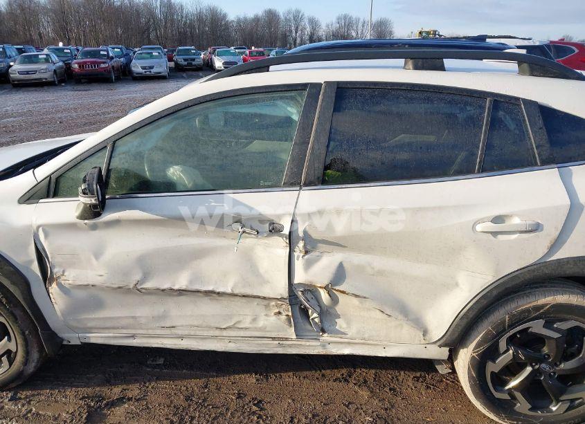 Photo 6 of 2021 Subaru Crosstrek LIMITED (VIN JF2GTHMC5MH201572)