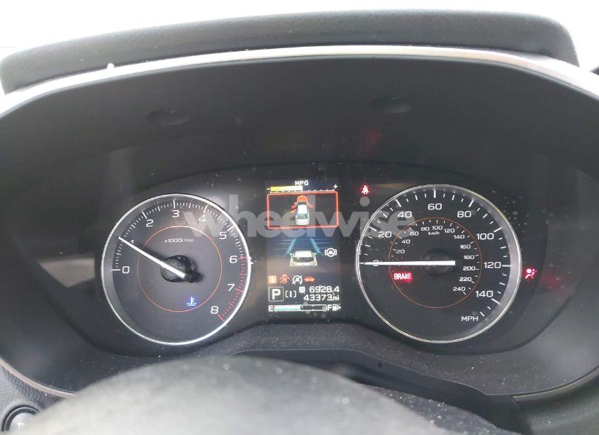 Photo 7 of 2021 Subaru Crosstrek LIMITED (VIN JF2GTHMC5MH201572)