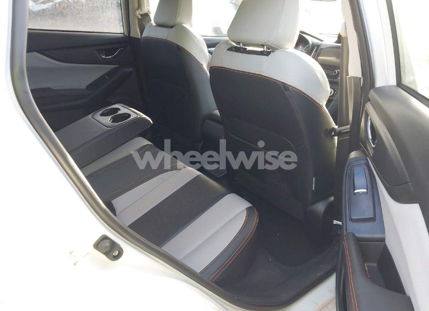 Photo 8 of 2021 Subaru Crosstrek LIMITED (VIN JF2GTHMC5MH201572)