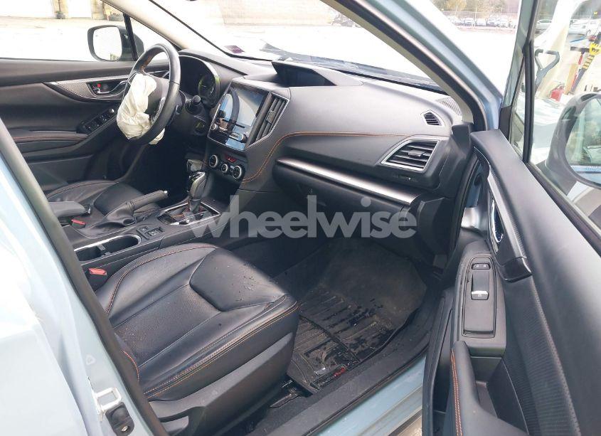 Photo 5 of 2023 Subaru Crosstrek LIMITED (VIN JF2GTHMC5PH253045)