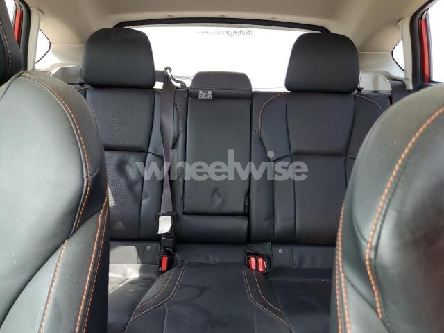 Photo 9 of 2021 SUBARU CROSSTREK LIMITED (VIN JF2GTHMC7M8304377)