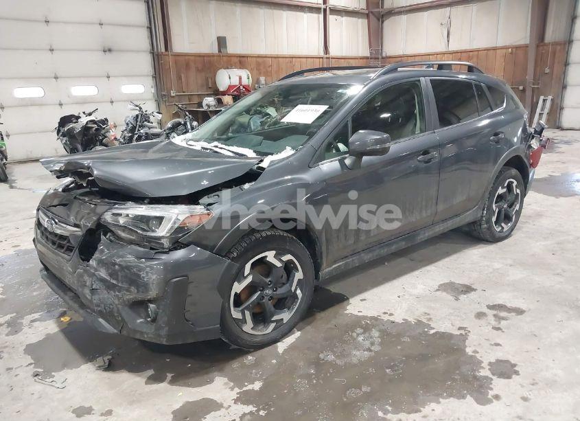 Photo 2 of 2021 Subaru Crosstrek LIMITED (VIN JF2GTHMC8MH350719)