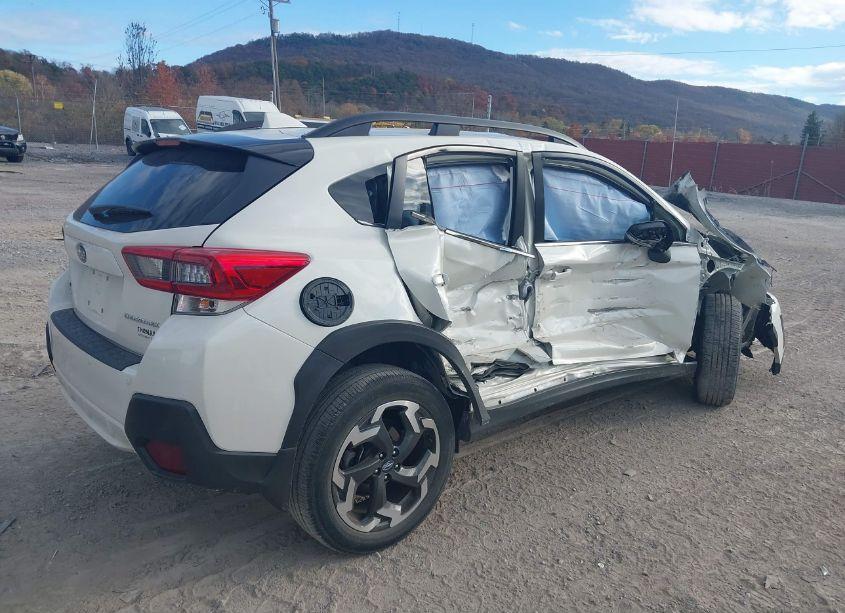 Photo 4 of 2022 Subaru Crosstrek LIMITED (VIN JF2GTHMCXN8225982)