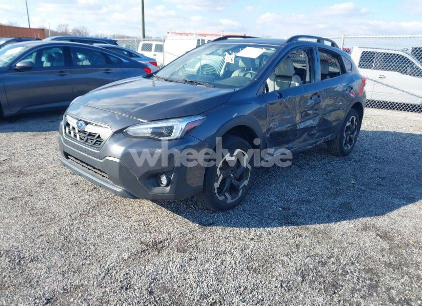 Photo 2 of 2021 Subaru Crosstrek LIMITED (VIN JF2GTHNC2M8214570)