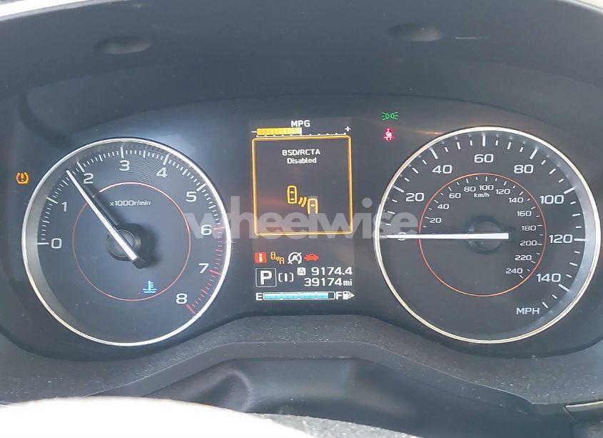 Photo 7 of 2021 Subaru Crosstrek LIMITED (VIN JF2GTHNC2M8214570)