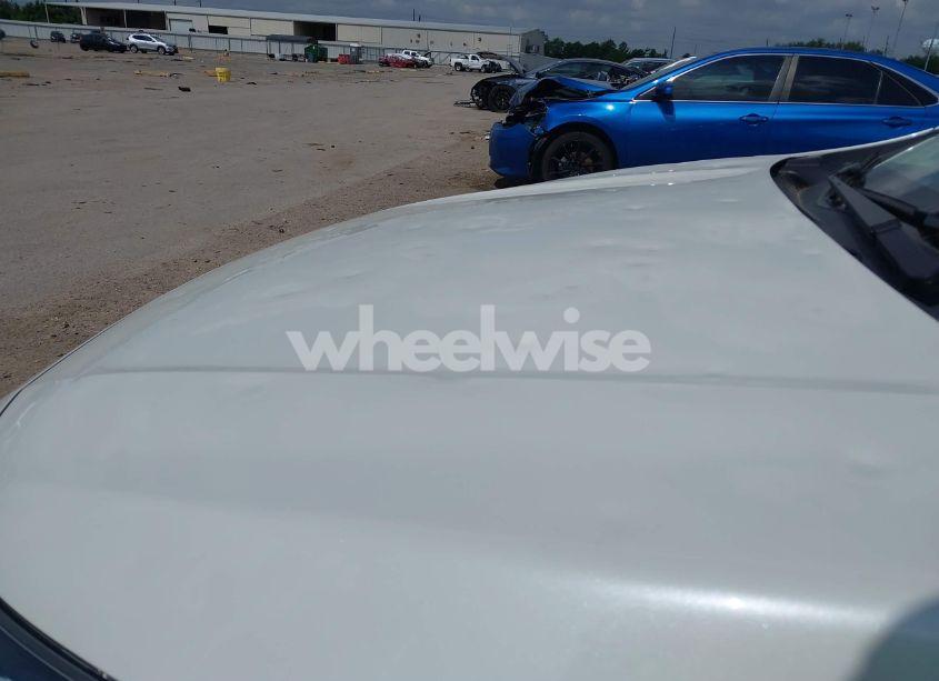 Photo 6 of 2021 Subaru Crosstrek LIMITED (VIN JF2GTHNC2MH392379)