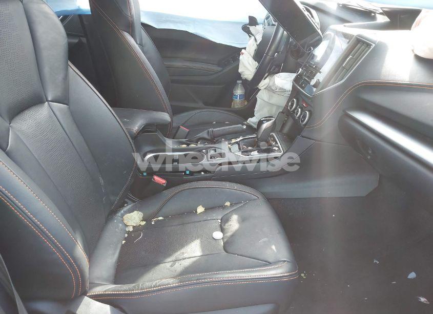 Photo 5 of 2021 Subaru Crosstrek LIMITED (VIN JF2GTHNC2MH662629)