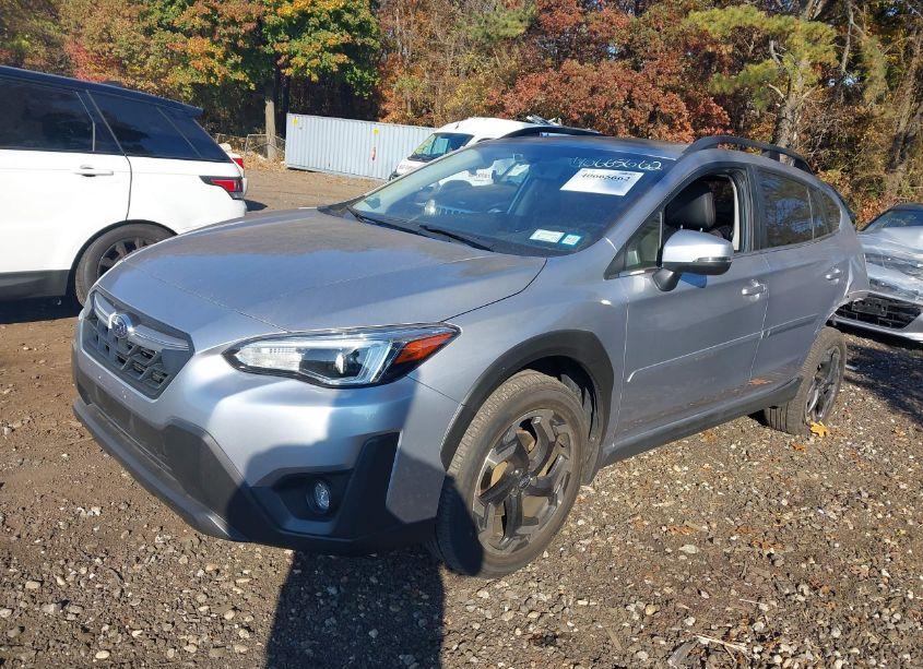 Photo 2 of 2022 Subaru Crosstrek LIMITED (VIN JF2GTHNC2N8257632)