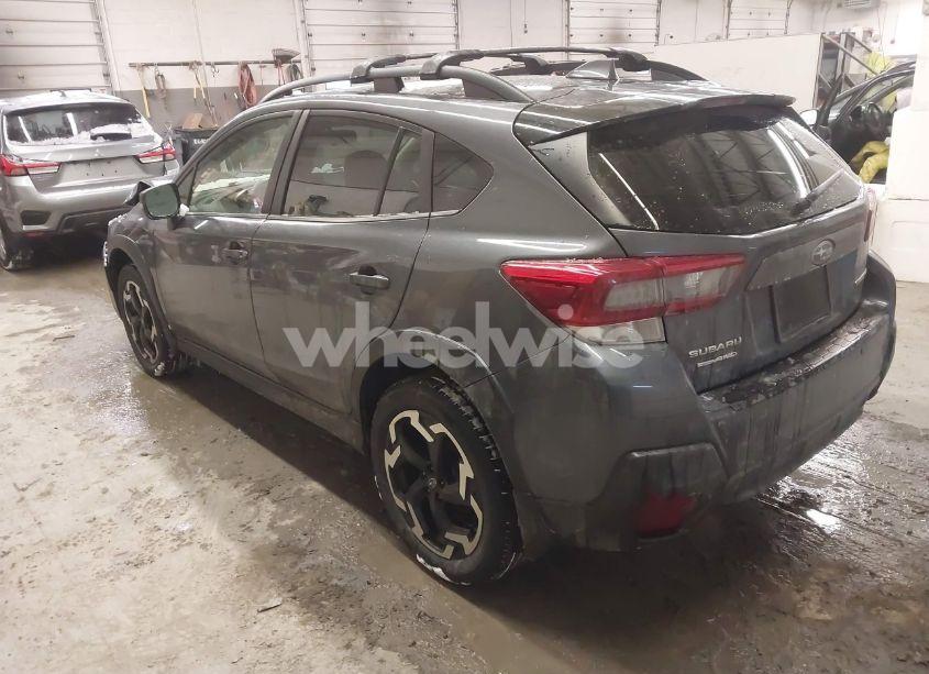 Photo 3 of 2021 Subaru Crosstrek LIMITED (VIN JF2GTHNC3M8382878)