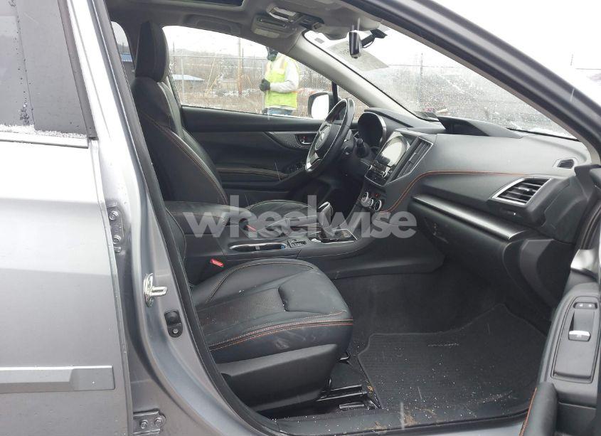 Photo 5 of 2021 Subaru Crosstrek LIMITED (VIN JF2GTHNC6M8661371)