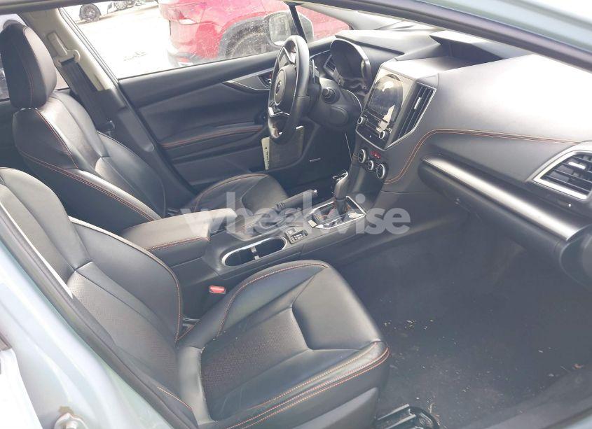 Photo 5 of 2022 Subaru Crosstrek LIMITED (VIN JF2GTHNC7NH258534)