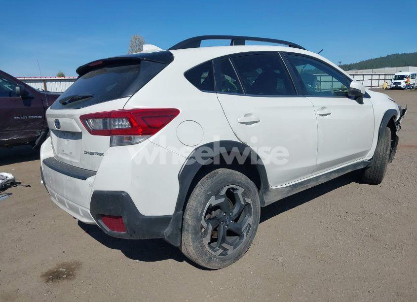 Photo 4 of 2022 Subaru Crosstrek LIMITED (VIN JF2GTHNC8NH288514)