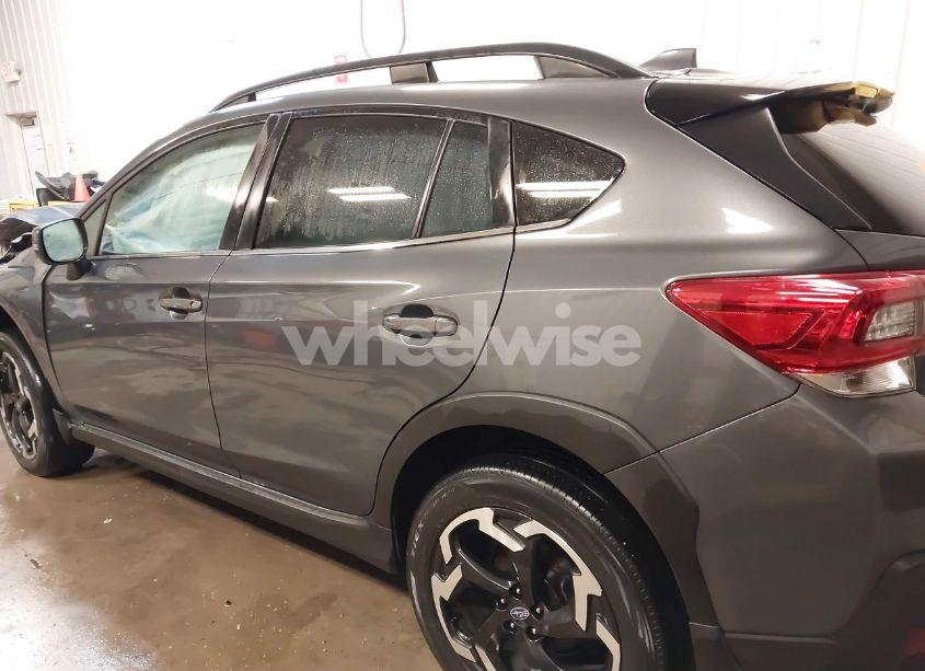 Photo 14 of 2021 Subaru Crosstrek LIMITED (VIN JF2GTHNC9M8263796)