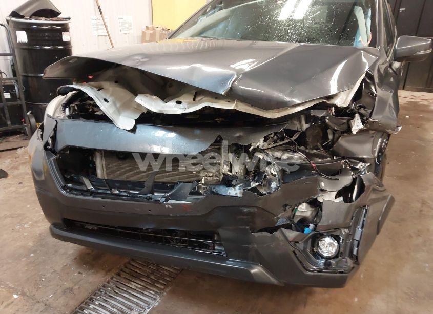 Photo 6 of 2021 Subaru Crosstrek LIMITED (VIN JF2GTHNC9M8263796)