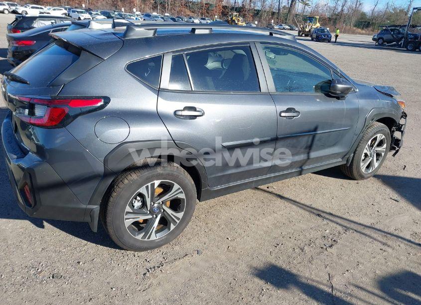 Photo 4 of 2024 Subaru Crosstrek PREMIUM (VIN JF2GUADC0R8878167)
