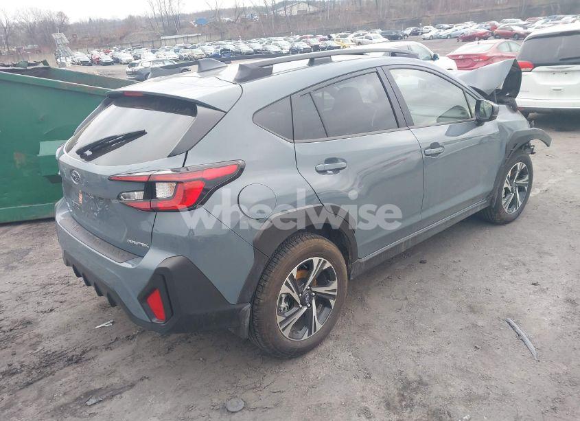 Photo 4 of 2024 Subaru Crosstrek PREMIUM (VIN JF2GUADC0R8884048)