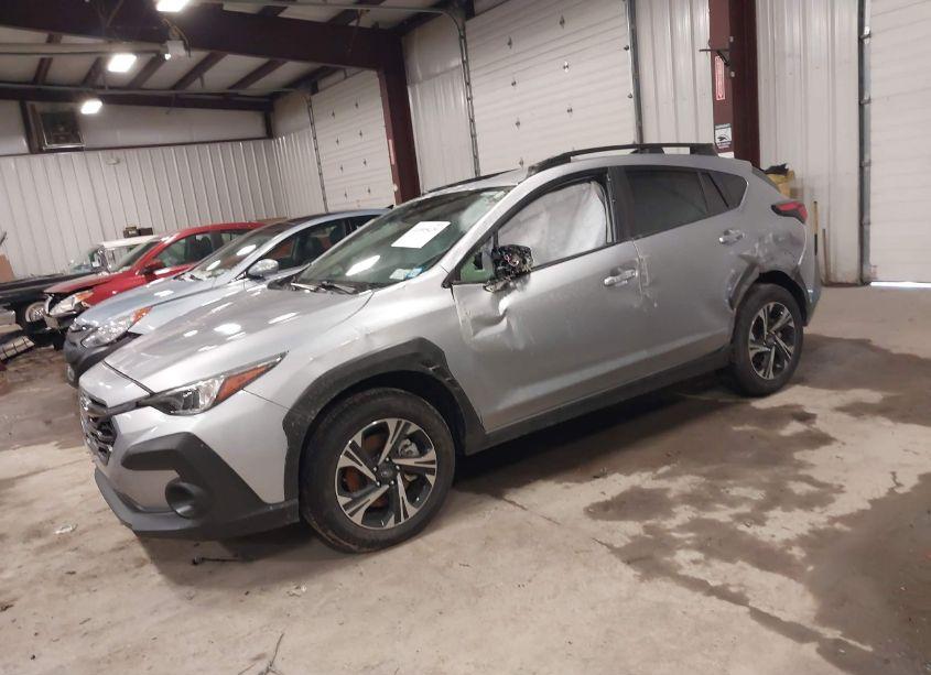 Photo 2 of 2024 Subaru Crosstrek PREMIUM (VIN JF2GUADC1R8329450)