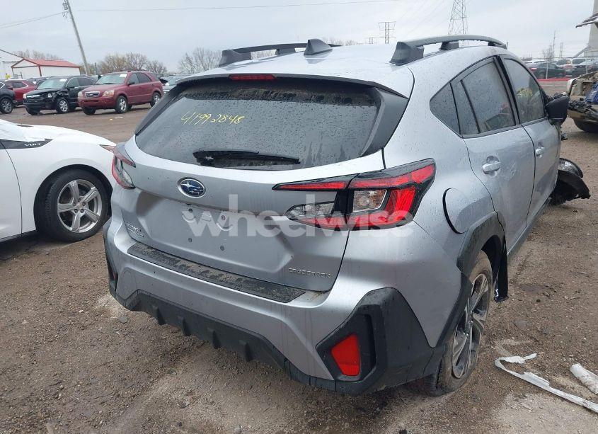 Photo 4 of 2024 Subaru Crosstrek PREMIUM (VIN JF2GUADC1R8348581)