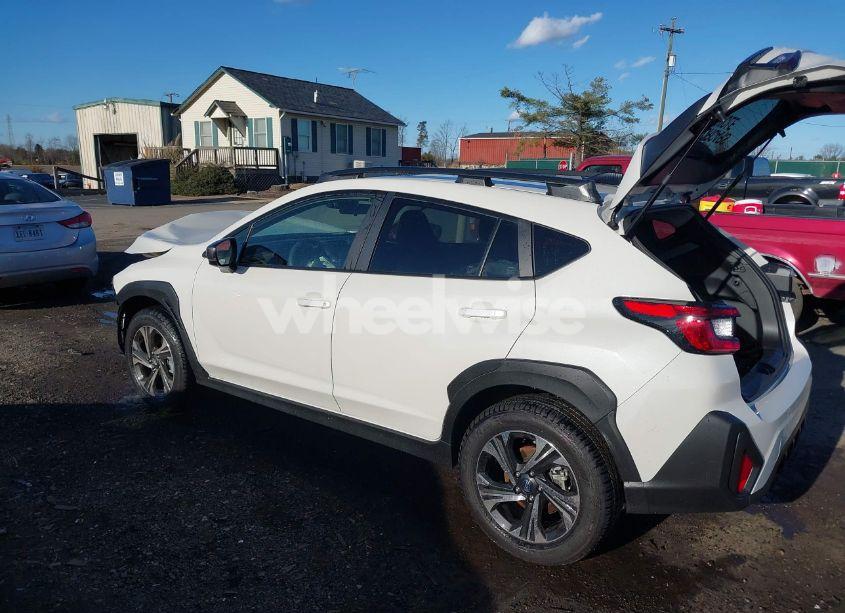 Photo 3 of 2024 Subaru Crosstrek PREMIUM (VIN JF2GUADC1R8362867)
