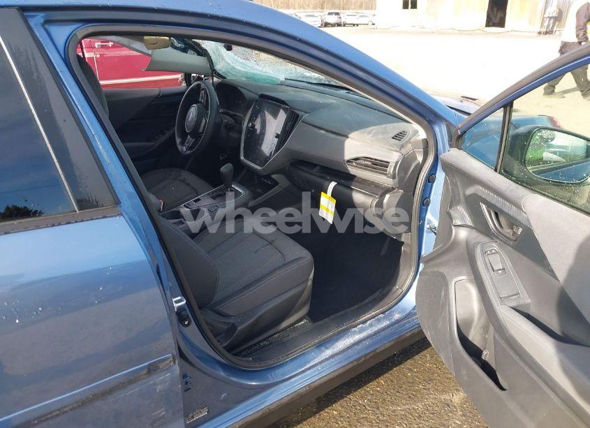 Photo 5 of 2024 Subaru Crosstrek PREMIUM (VIN JF2GUADC1RH331974)