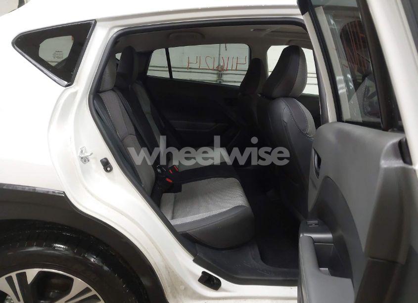 Photo 8 of 2024 Subaru Crosstrek PREMIUM (VIN JF2GUADC2R8307859)