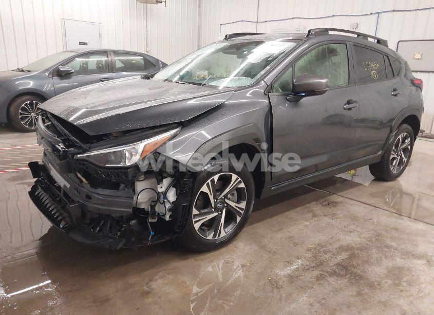 Photo 2 of 2024 Subaru Crosstrek PREMIUM (VIN JF2GUADC2R8324256)