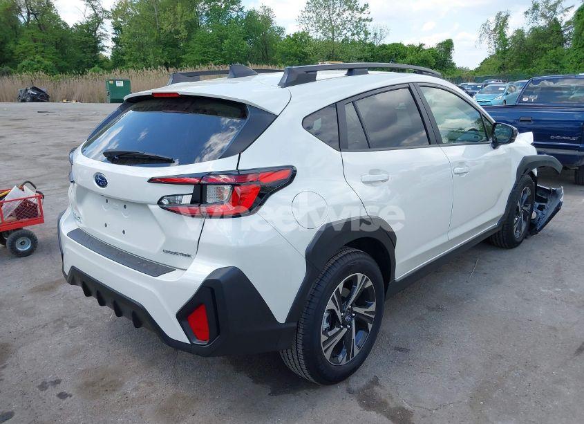 Photo 4 of 2024 Subaru Crosstrek PREMIUM (VIN JF2GUADC2R8913808)