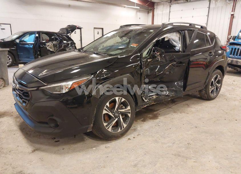 Photo 2 of 2024 Subaru Crosstrek PREMIUM (VIN JF2GUADC3RH267789)
