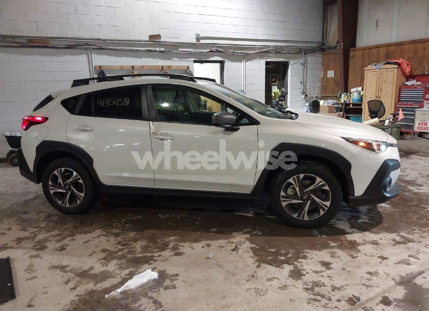 Photo 13 of 2024 Subaru Crosstrek PREMIUM (VIN JF2GUADC3RH340613)