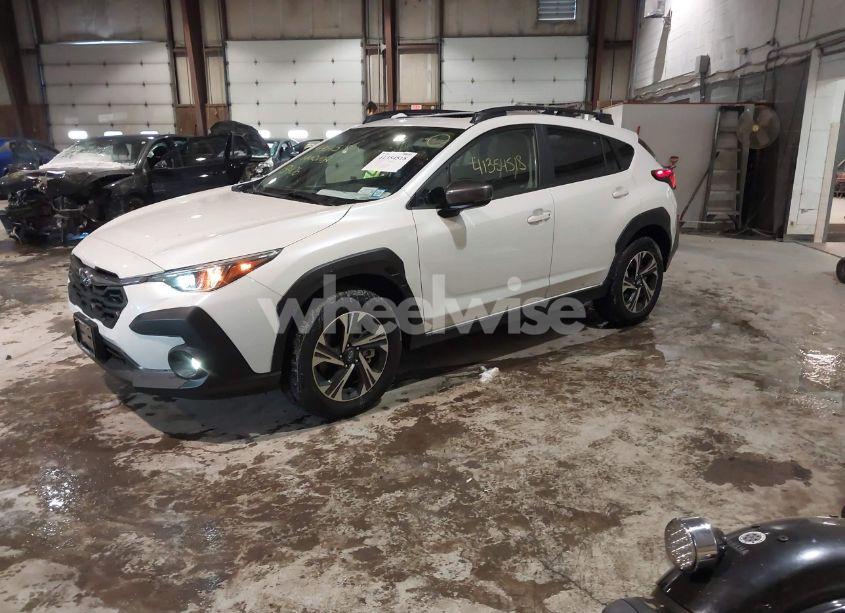 Photo 2 of 2024 Subaru Crosstrek PREMIUM (VIN JF2GUADC3RH340613)