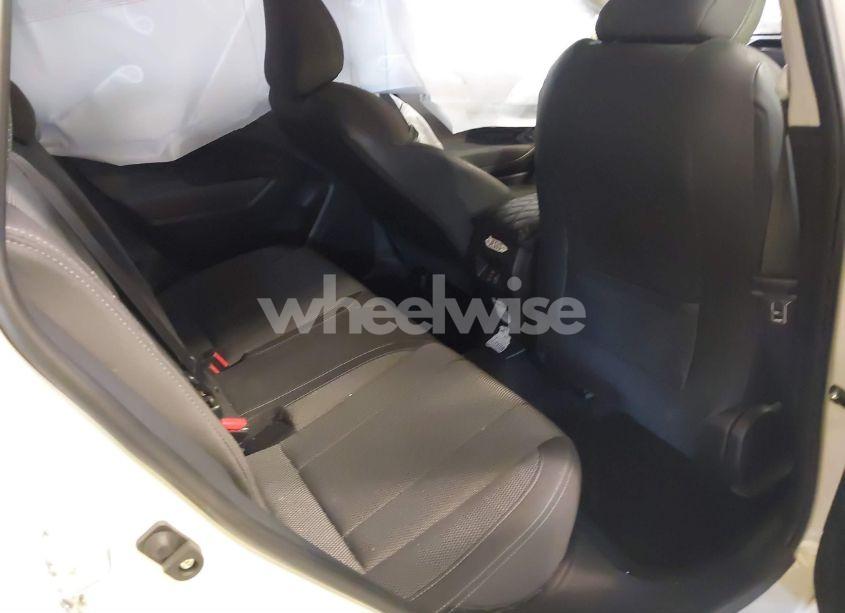 Photo 8 of 2024 Subaru Crosstrek PREMIUM (VIN JF2GUADC4R8272113)