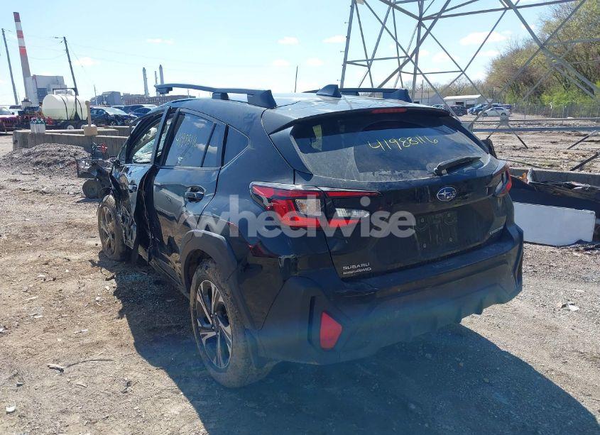 Photo 3 of 2024 Subaru Crosstrek PREMIUM (VIN JF2GUADC4RH211683)