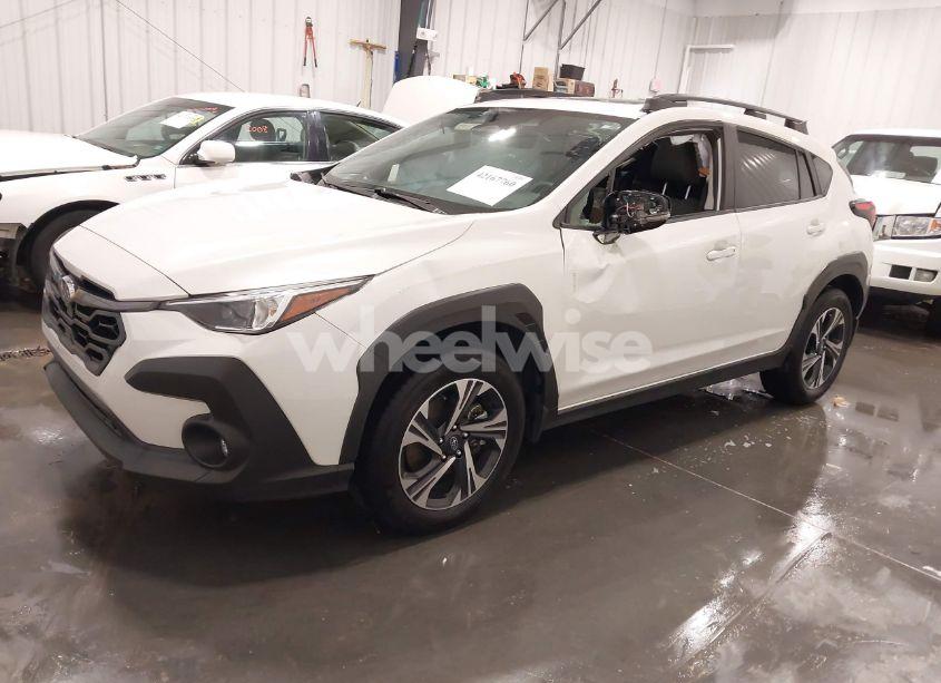 Photo 2 of 2024 Subaru Crosstrek PREMIUM (VIN JF2GUADC4RH324050)