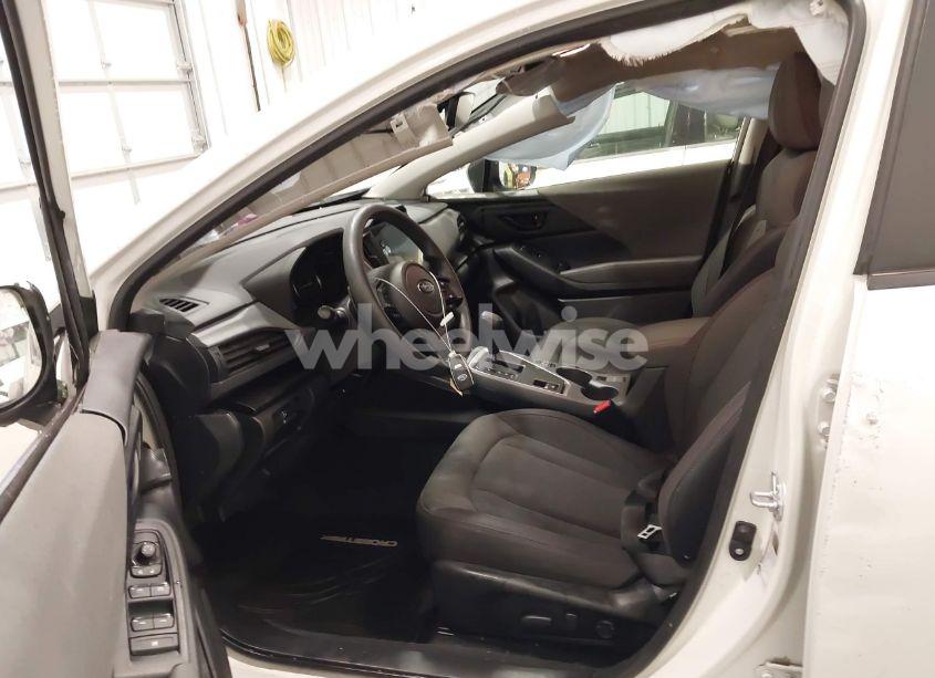 Photo 5 of 2024 Subaru Crosstrek PREMIUM (VIN JF2GUADC4RH324050)