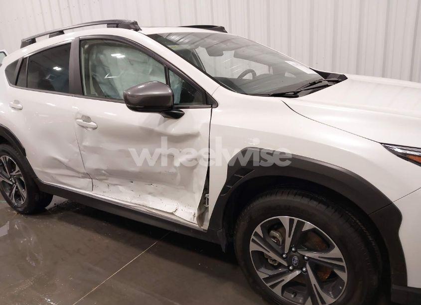 Photo 6 of 2024 Subaru Crosstrek PREMIUM (VIN JF2GUADC4RH324050)