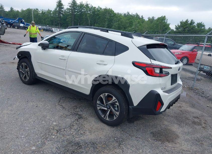 Photo 3 of 2024 Subaru Crosstrek PREMIUM (VIN JF2GUADC4RH865616)