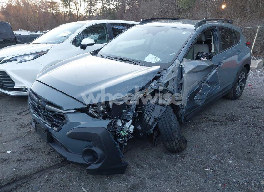 Photo 2 of 2024 Subaru Crosstrek PREMIUM (VIN JF2GUADC5R8301473)