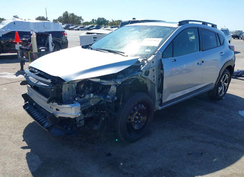 Photo 2 of 2024 Subaru Crosstrek PREMIUM (VIN JF2GUADC6R8237136)