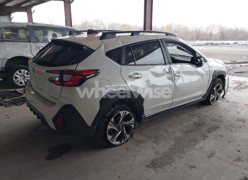 Photo 4 of 2024 Subaru Crosstrek PREMIUM (VIN JF2GUADC6R8325815)